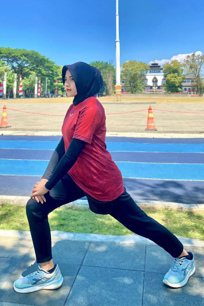 Rista Nuri Andriani Selebgram Hijab Jogging Mojang Bandung