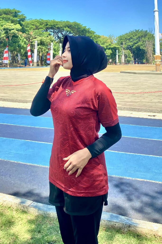 Rista Nuri Andriani Selebgram Hijab Jogging Mojang Bandung Jearsey Merah
